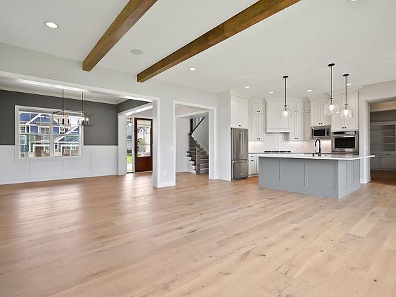 3rd image of 5685 Zanzibar Ln N