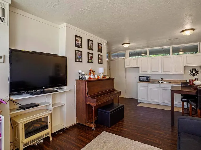 Kearney Apartment Homes — Photo 30
