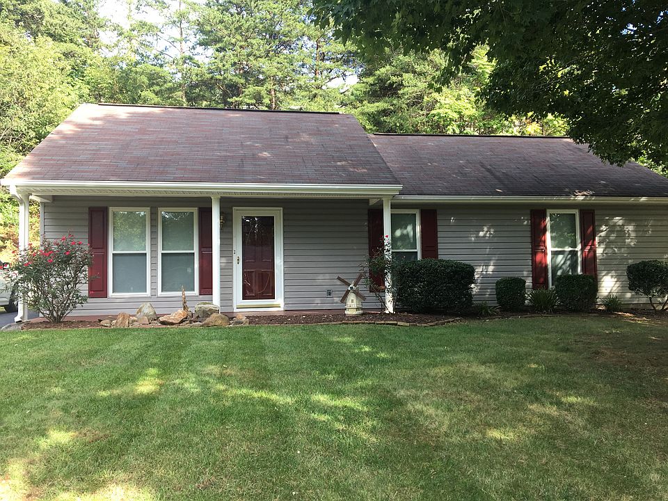 Beautifully updated exterior