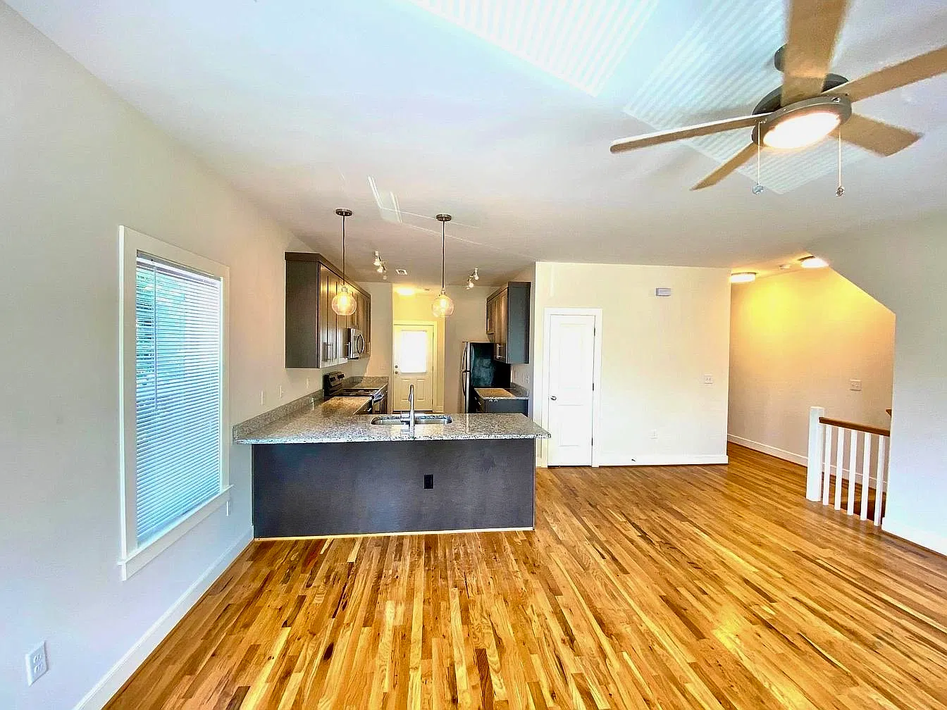 2 bed, $1,850 — Photo 3