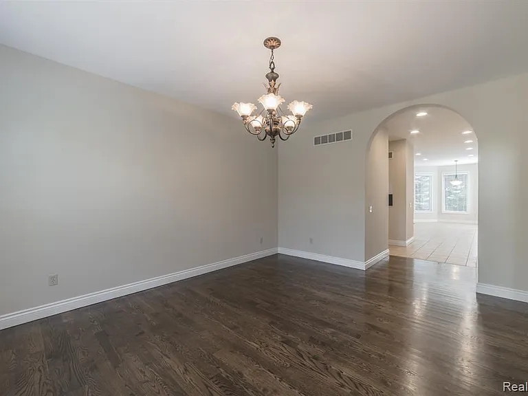 1591 Eagle Trl — Photo 7