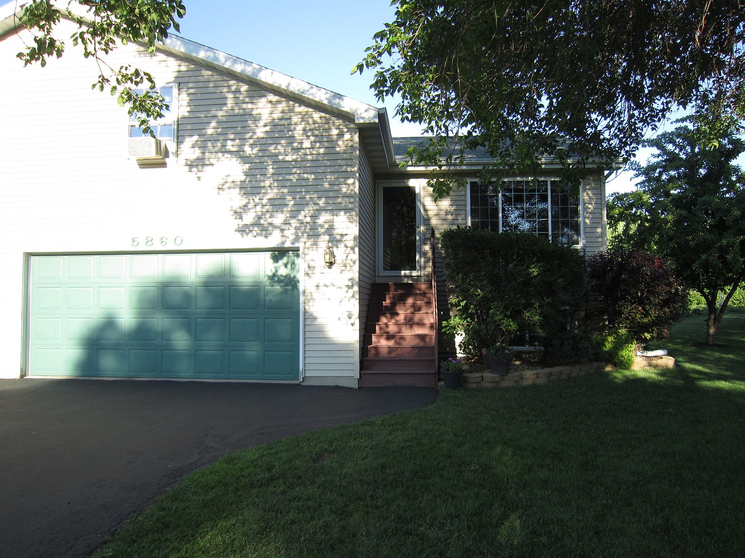 5860 Crestview Dr, Butte Des Morts, WI 54927 Zillow