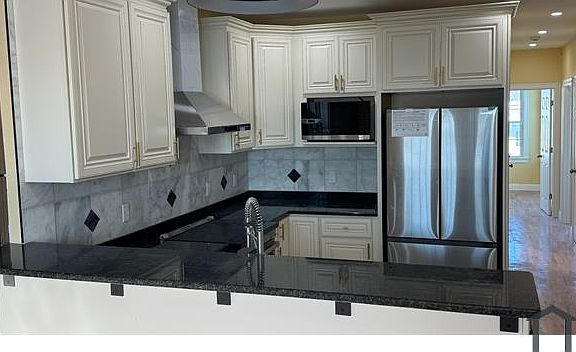 4th image of 29 Fessenden St Floor 3