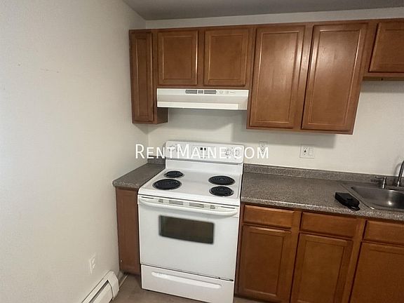 4th image of 176 Augusta Rd APT 12