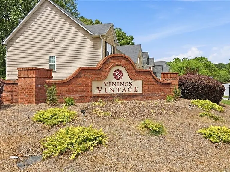 6261 Vinings Vintage Dr — Photo 30