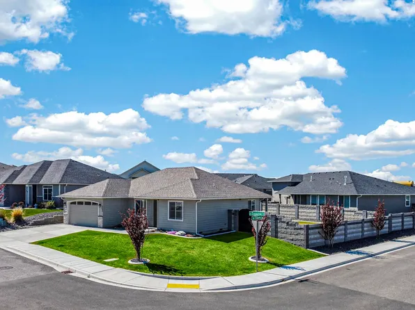 3304 S Zimmerman St, Kennewick, WA 99338