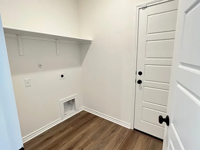 11622 Black Rose — Photo 15