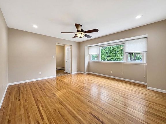 4th image of 2 Huber Pl