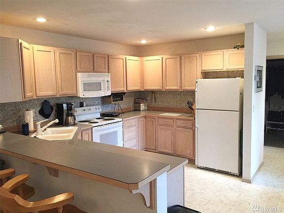 2nd image of 25511 Cumberland Way
