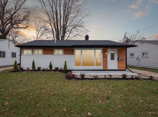 1555 E Greig Ave, Madison Heights, MI 48071