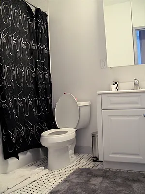 Rented by Thomas & Ingram Real Estate, Ltd. | media 43