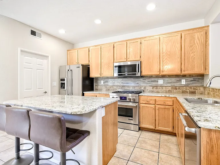 504 Peach Way #1 — Photo 9
