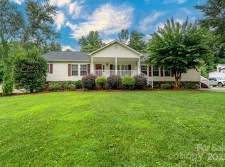 1408 Wildwood Dr, Kannapolis, NC 28081