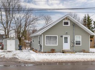 18 Kirkwood Dr, Charlottetown, PE C1A 2T5