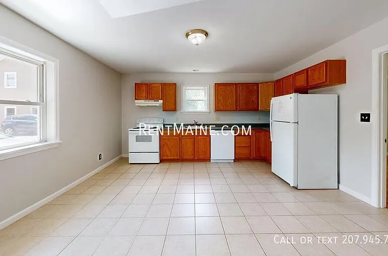 1835 Hammond St #1 — Photo 2