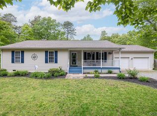 9689 Shannon Hill Rd, Louisa, VA 23093
