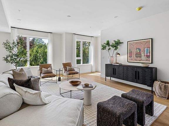 5th image of 20434 72nd Ave #22