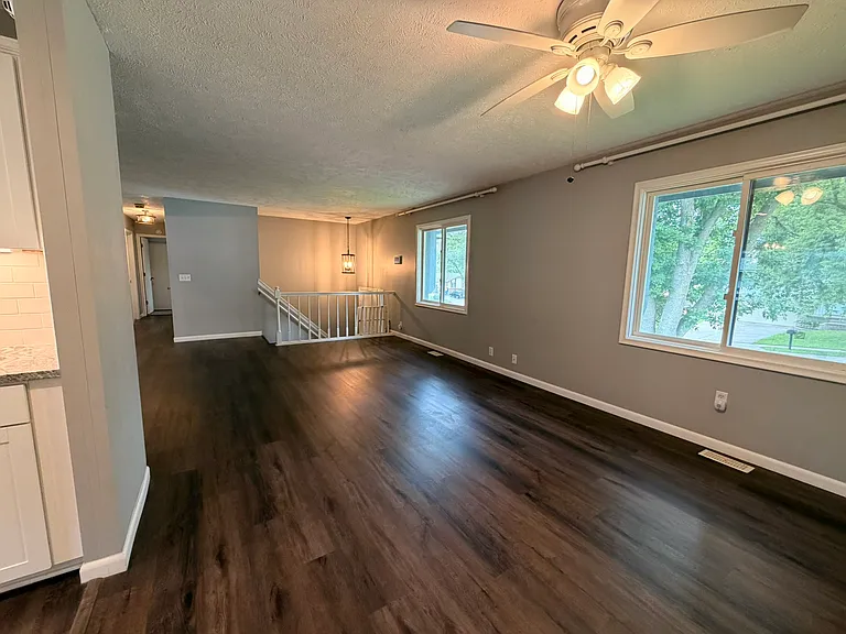 2307 Brighton Dr — Photo 14