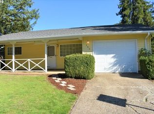 260 S R St, Cottage Grove, OR 97424