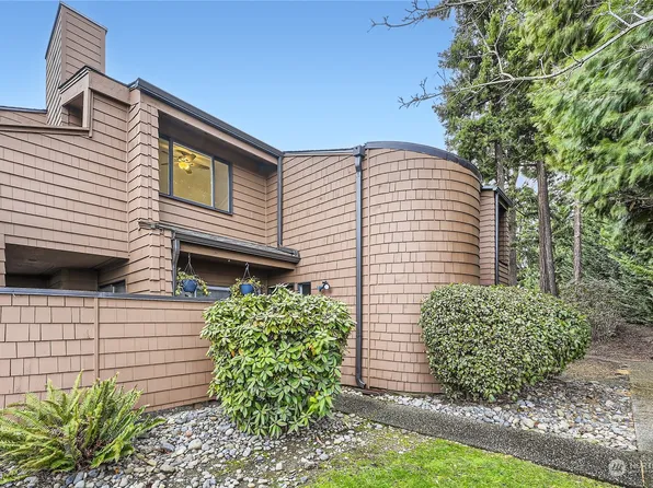 11508 NE 128th Street #15, Kirkland, WA 98034