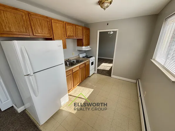 2216 Lawn Ave #4, Cincinnati, OH 45212