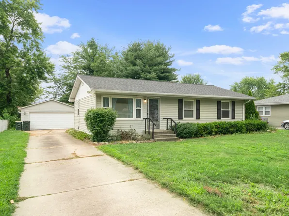 1922 Kevin Dr, Montgomery, IL 60538