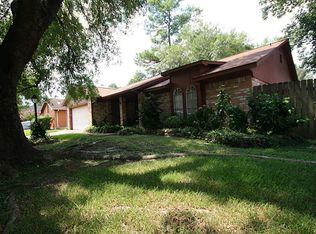 586 La Riviera Dr, Houston, TX 77015