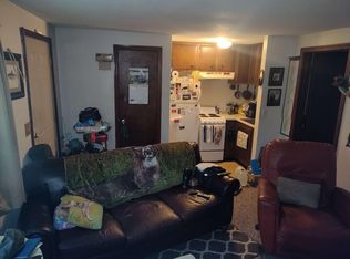 19 Culdaff St #19, Easthampton, MA 01027