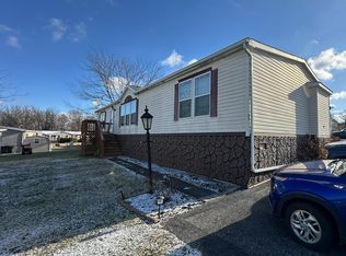 85 Raptor Dr, Hanover, PA 17331