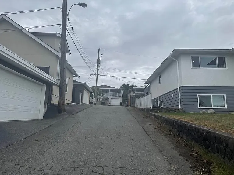 Reid St — Photo 12