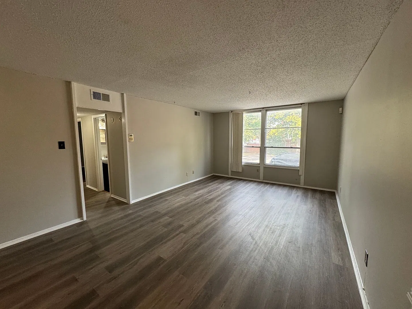 108 North Belvedere Boulevard — Photo 3