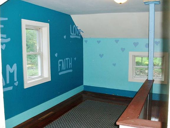 Upstairs sitting area