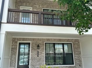 129 Harlow Cir, Roswell, GA 30076