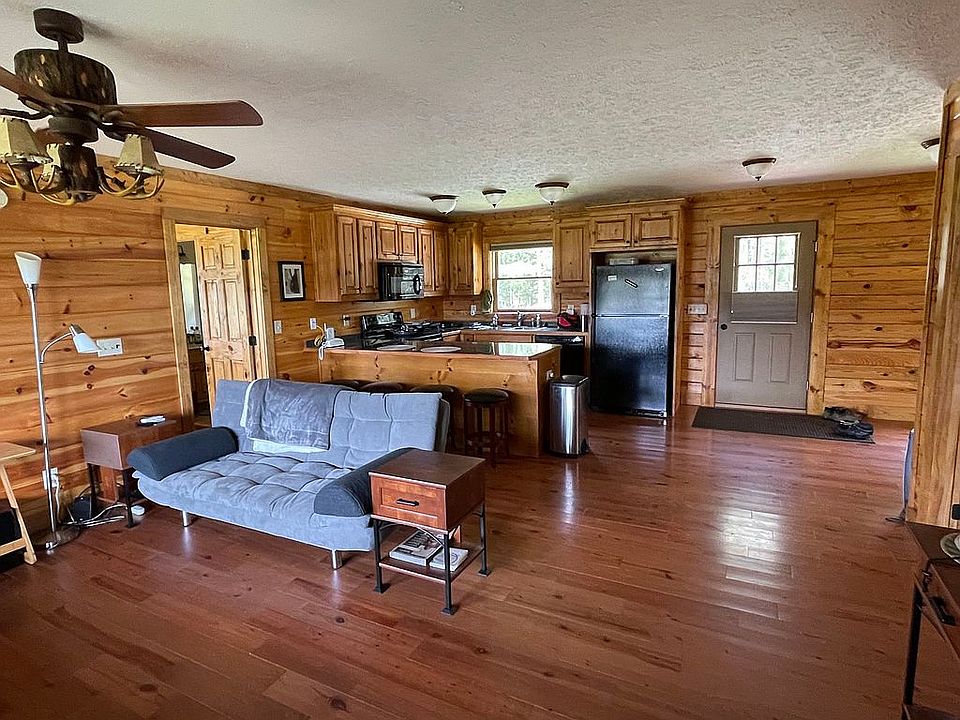 2nd image of 382 Constellation Ln