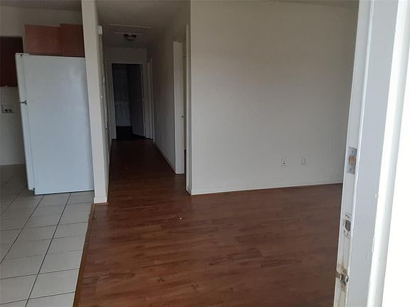 2nd image of 130B Southbend Ct #B