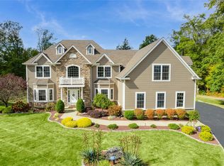 226 Windsor Rd, Fishkill, NY 12524