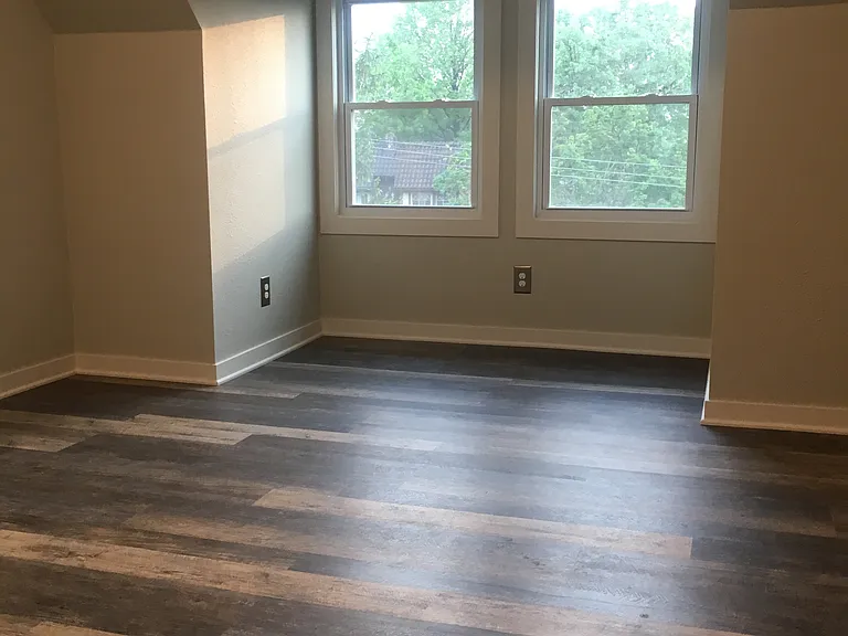 1629 Denniston St #3 — Photo 11
