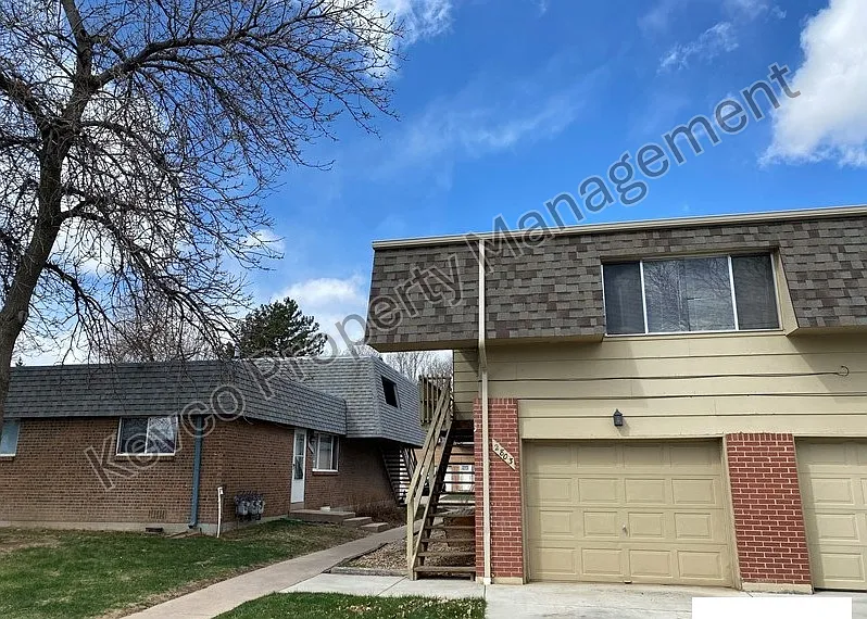3 bed, $1,500 — Photo 2