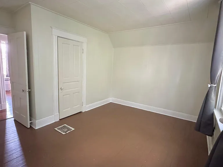 6148 Cedar Ave — Photo 17