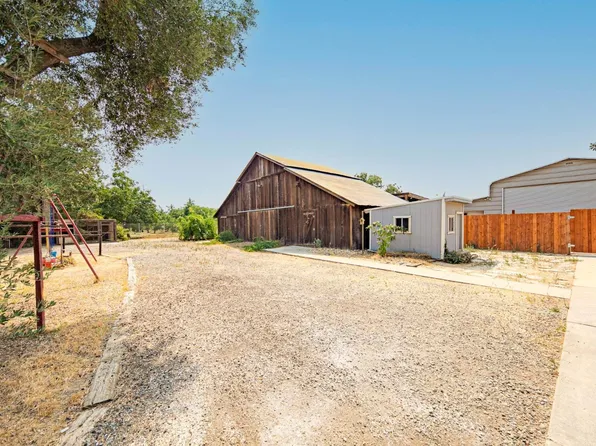 5933 S Stanley Rd, Stockton, CA 95215