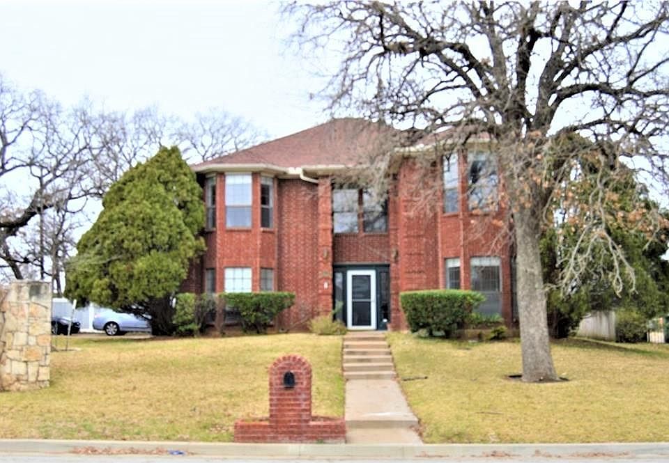 1st image of 5611 Oak Branch Dr