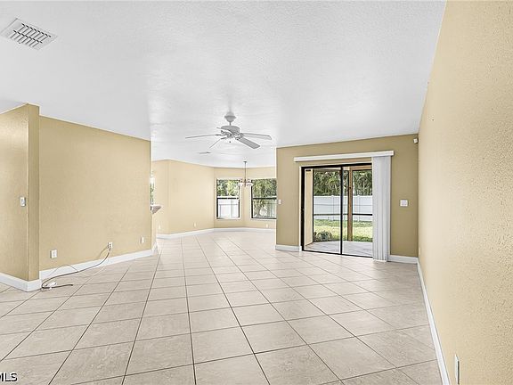 2nd image of 820 SW 16th Ter