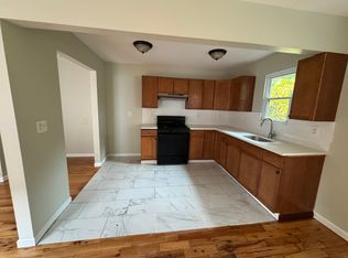 766 S 17th St #L, Newark, NJ 07103