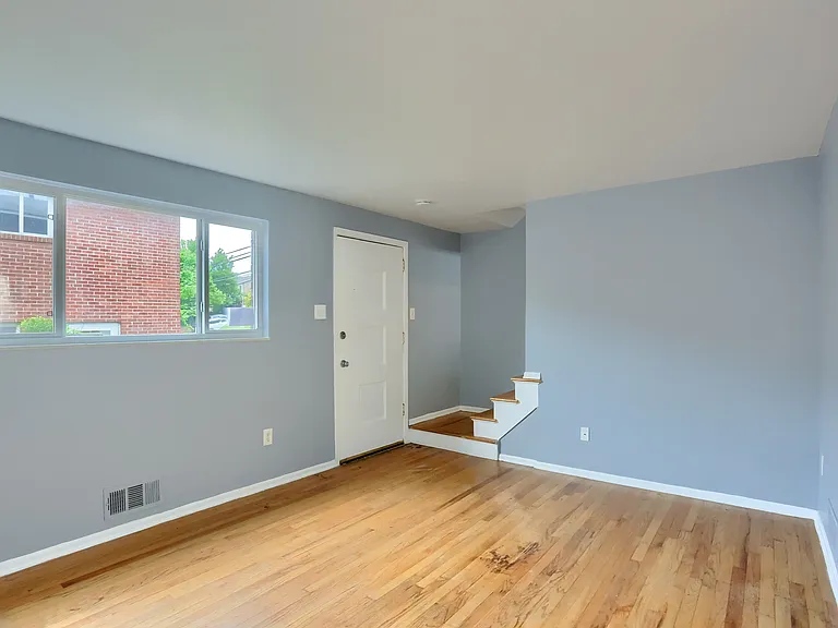440 Brierly Ln #440 — Photo 5