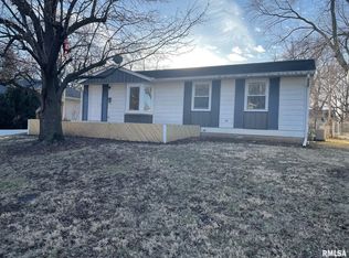 3233 Warner Dr, Springfield, IL 62703