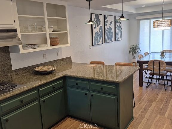3rd image of 68 Presidio Pl