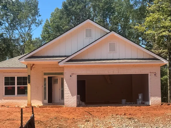 532 Walnut Creek Pkwy, Pendergrass, GA 30567
