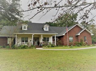 95 F L Pearson Rd, Laurel, MS 39443
