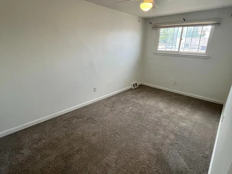 168 N Bonsall Ave — Photo 14