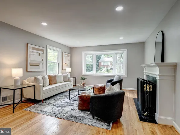 130 Whitmoor Ter, Silver Spring, MD 20901